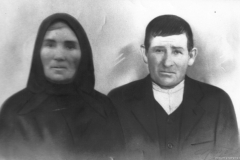Nicanor Lázaro y Rafaela Sualdea-Padres de Exiquio Lázaro