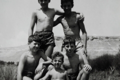 Hermanos Muga (1964+-] Juan Carlos (+2011),Fernando(+2007),Enrique, Gonzalo y Javier Peña Opitz (+2017)