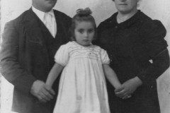 Adolfo García, Marciana Perosanz y su hija Juanita