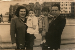 Rufo y Emilia con Pili y luchi